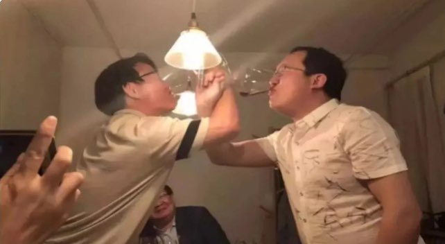 币圈首富们喝交杯酒,化解10亿美元恩仇的币圈规则 第5张 币圈首富们喝交杯酒,化解10亿美元恩仇的币圈规则 第5张